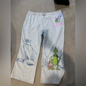 The Grinch Viral Graphic Grey Sweatpants Fleece Women’s 3XL